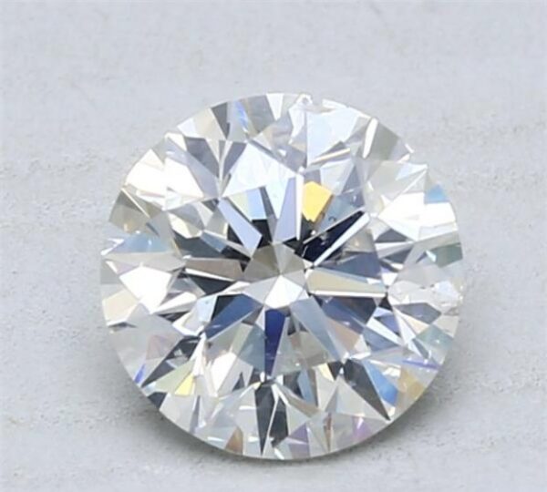 Diamond with a lot of inclusions on Blue Nile